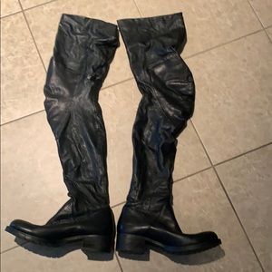 Boots soft leather stretchy